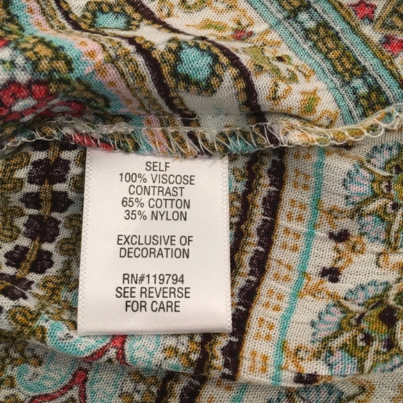 Tunic with Lace Sides by World Unity, Size Large - Picture 6 of 8